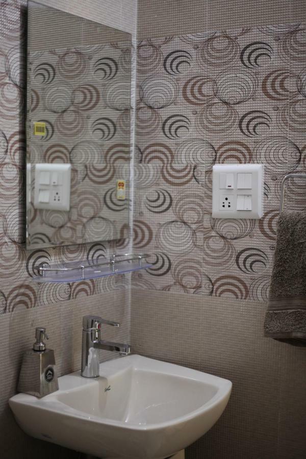 The Hosteller Manali Room photo